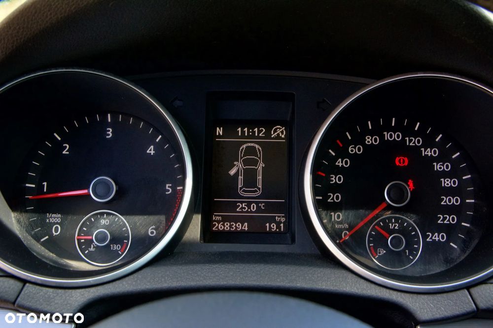 Volkswagen Golf - 11