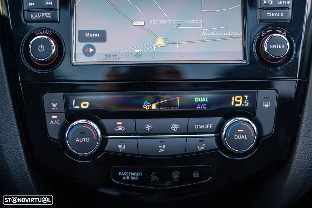 Nissan Qashqai 1.2 DIG-T N-Connecta 18 - 29