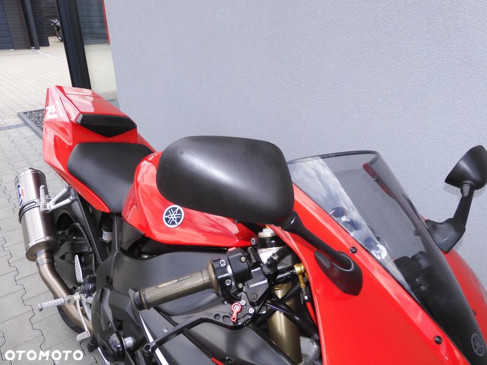Yamaha R1 - 20