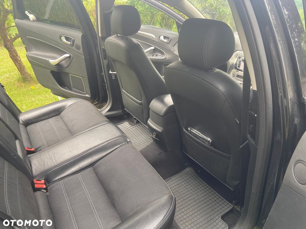Ford Mondeo 2.0 TDCi Titanium - 12