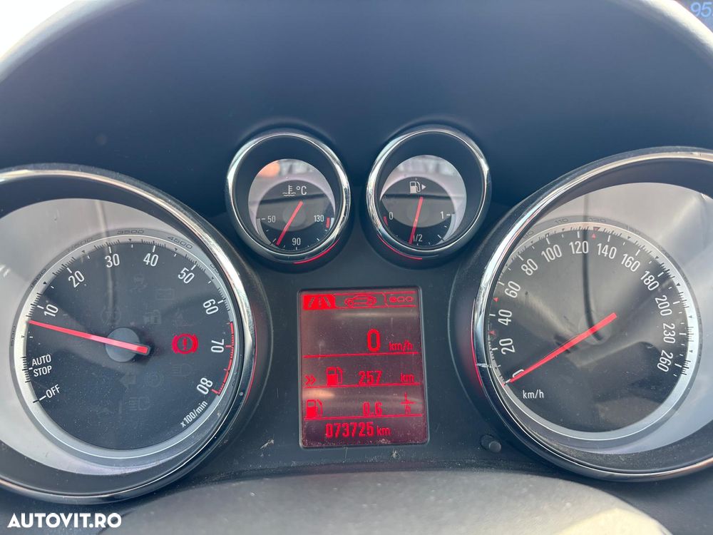Opel Astra 1.4 Turbo ECOTEC Start/Stop Cosmo - 11