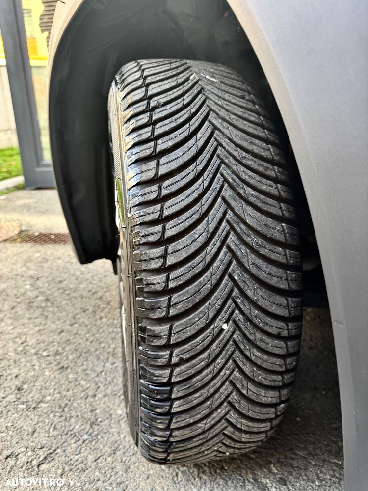 Lexus UX 250h Amazing Edition - 17