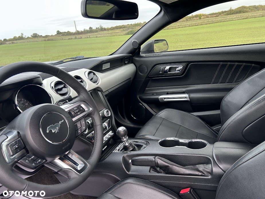 Ford Mustang 5.0 V8 GT - 35