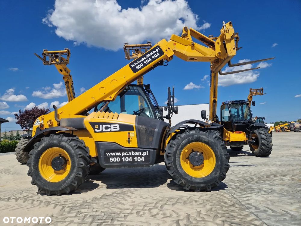 JCB 531-70 jak Manitou MT 732 P426 - 3