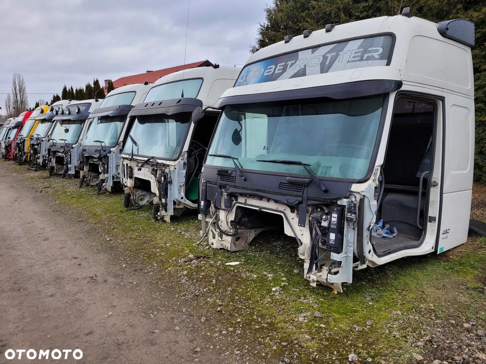 Kabina VOLVO Fh12 - 2