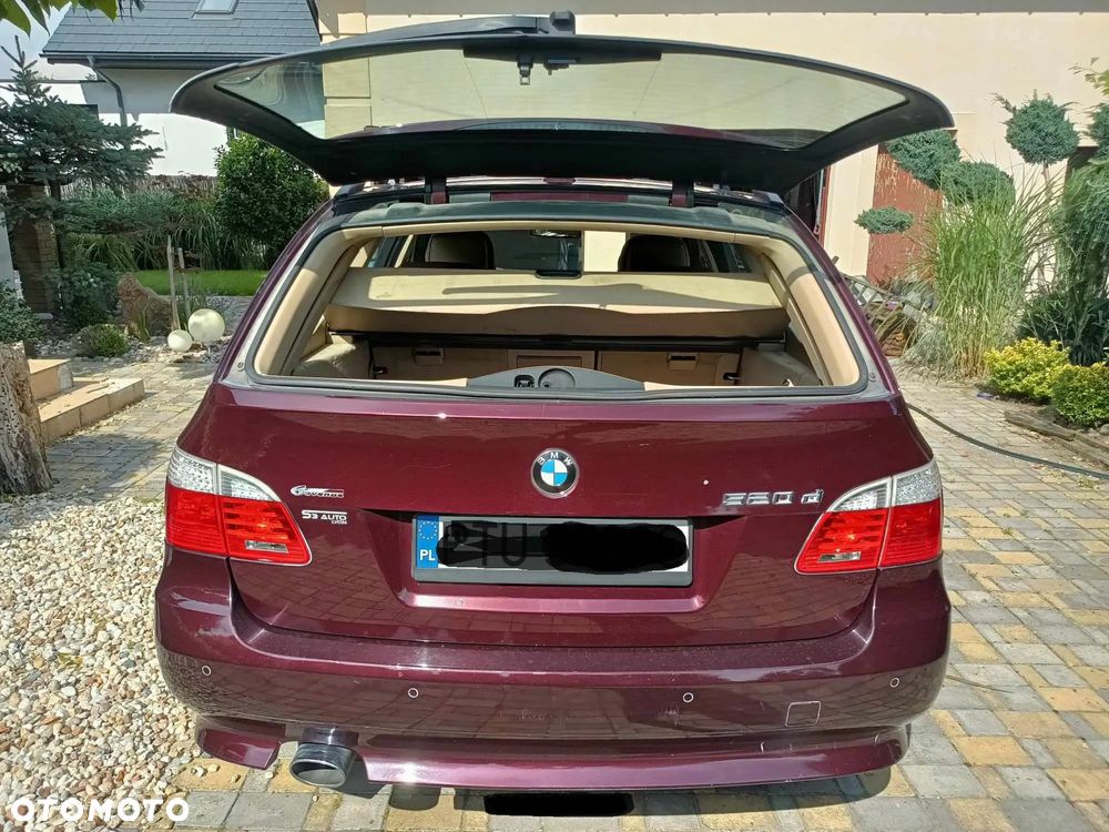 BMW Seria 5 520d Touring - 10
