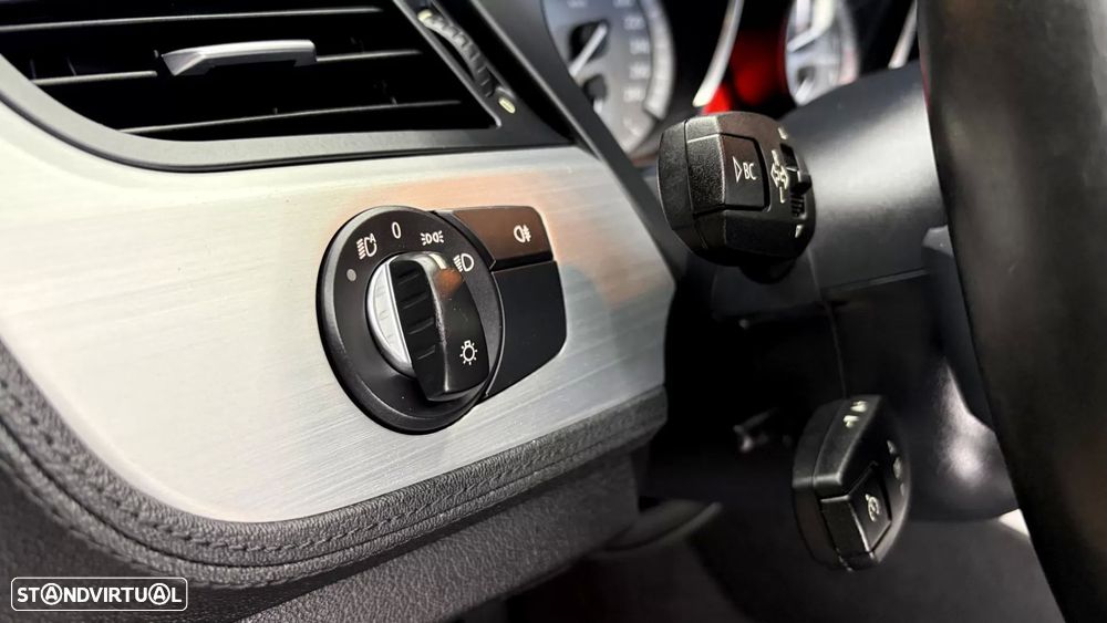 BMW Z4 35 is Auto - 37