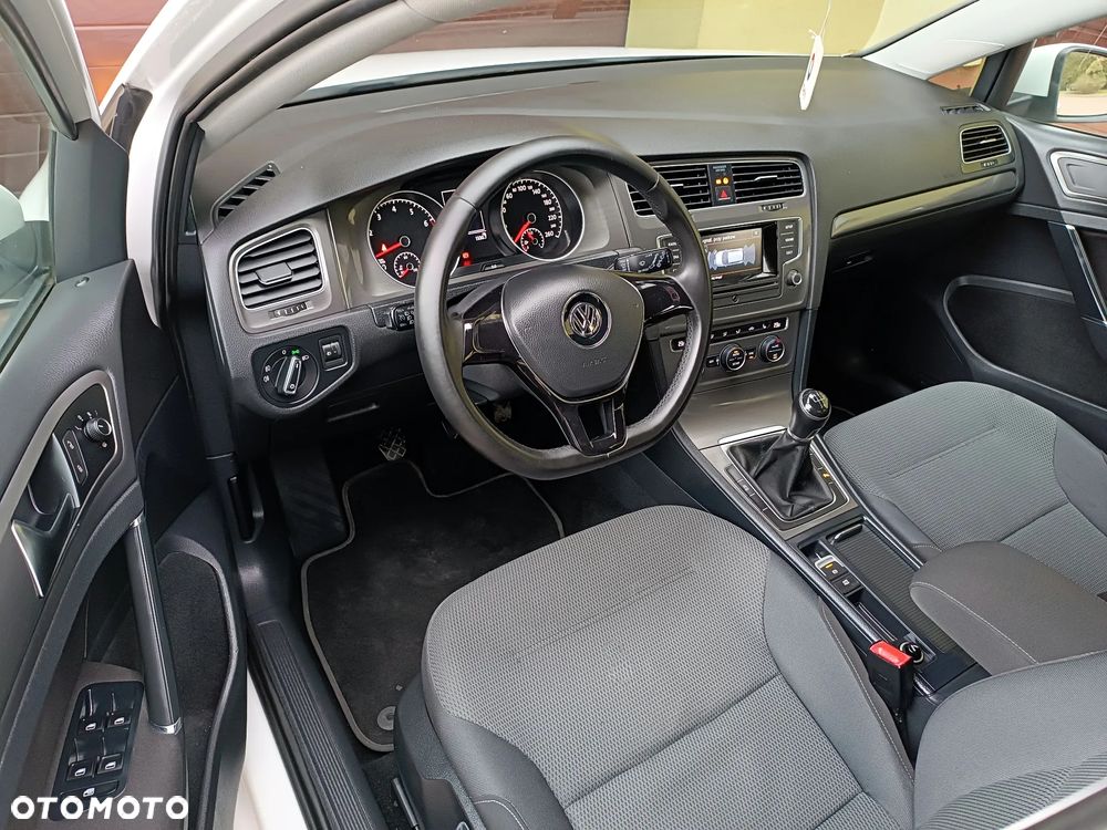 Volkswagen Golf 1.2 TSI BMT Trendline Perfectline - 12