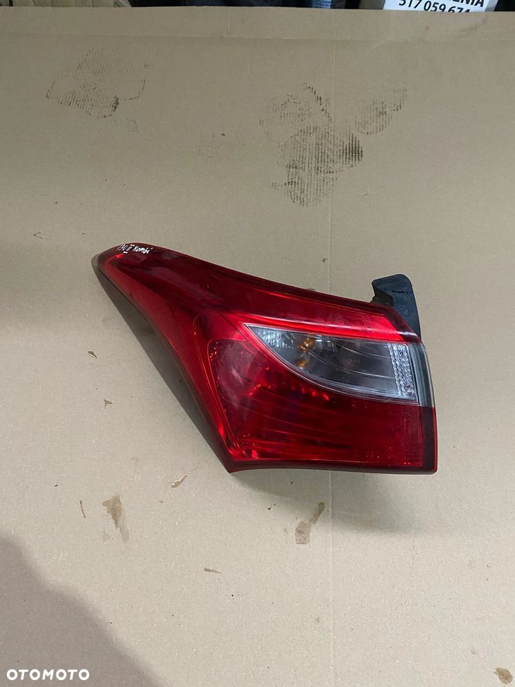 LAMPA LEWA TYŁ TYLNIA HYUNDAI I30 II KOMBI - 1