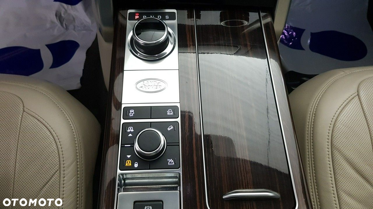 Land Rover Range Rover - 25
