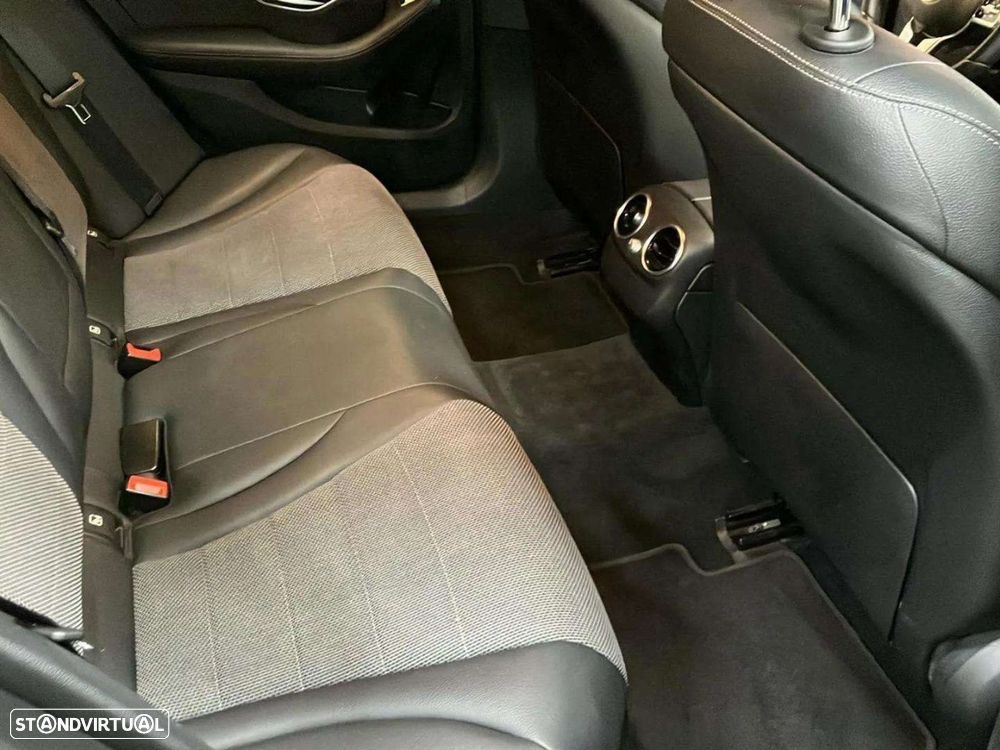 Mercedes-Benz C 300 - 18