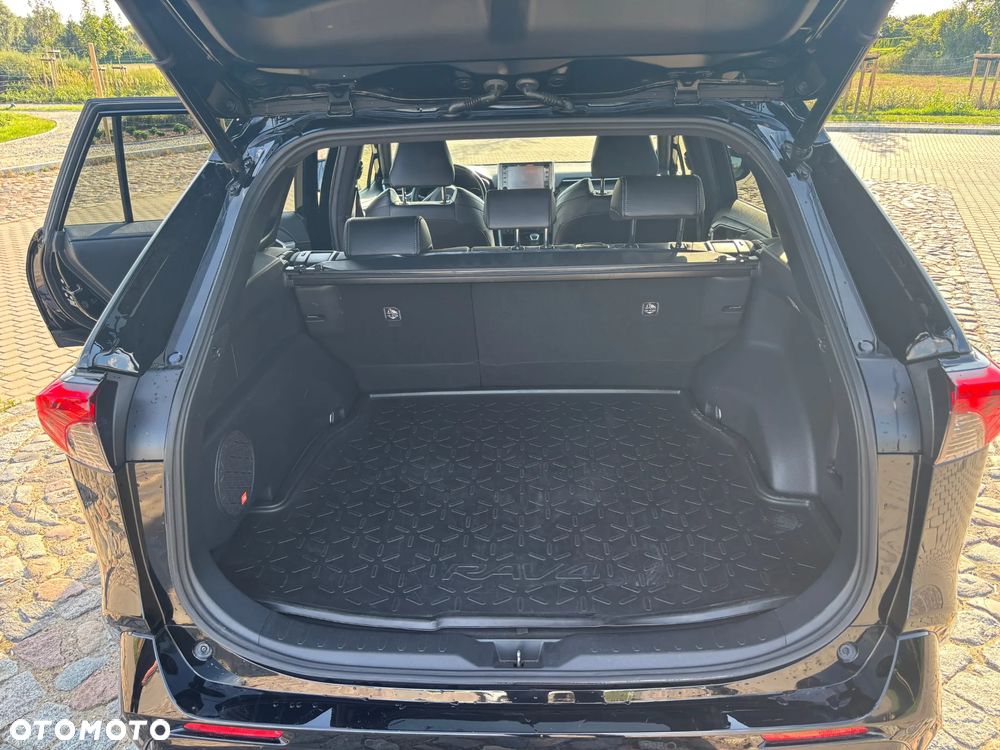 Toyota RAV4 2.5 Hybrid Black Edition by JBL 4x4 - 23