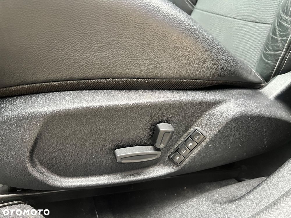 Ford Mondeo 2.0 TDCi Champions Edition - 27
