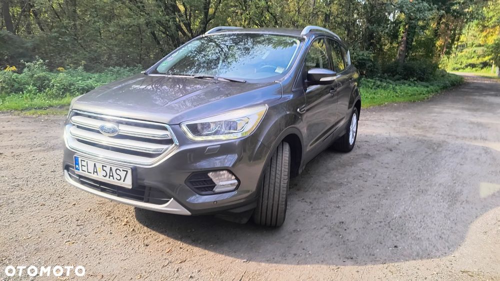 Ford Kuga - 32