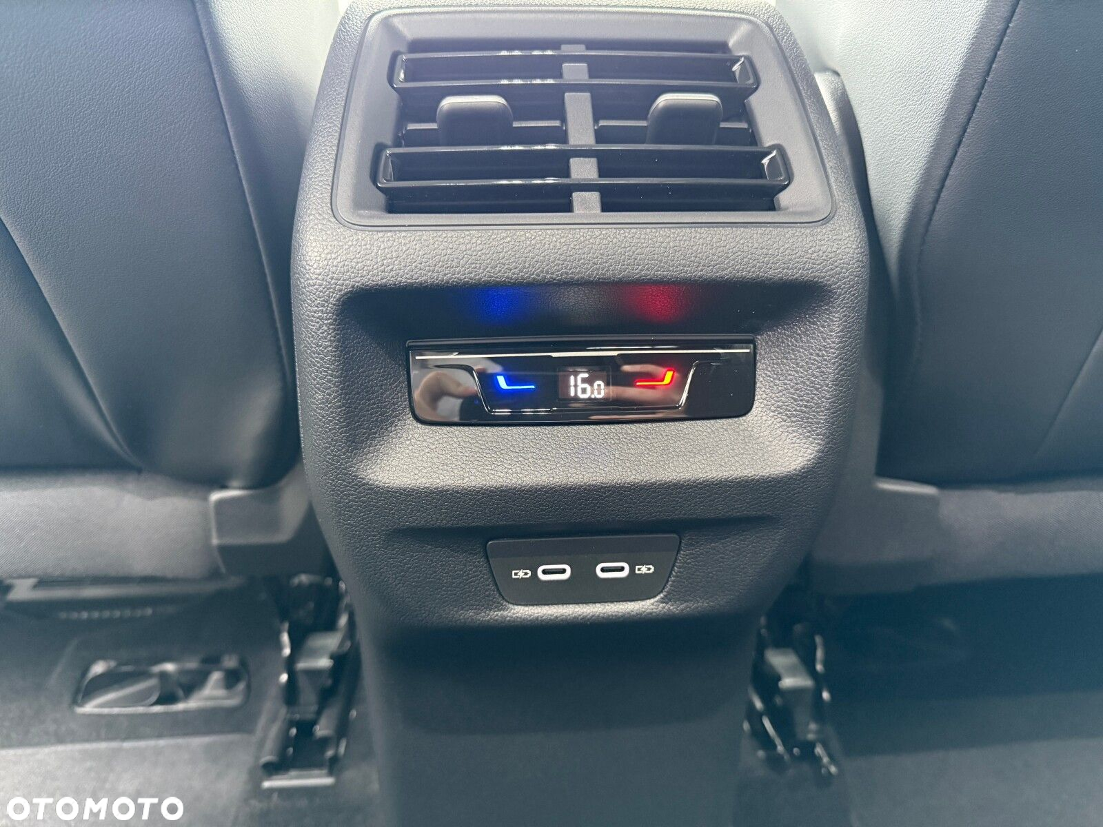 Volkswagen Tiguan 1.5 TSI EVO Elegance DSG - 12