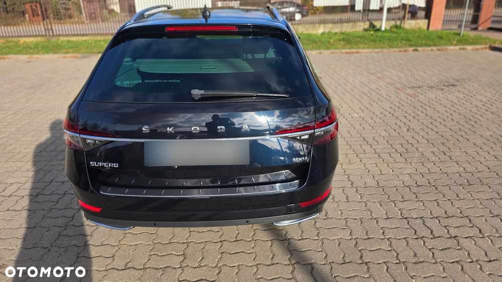 Skoda Superb 2.0 TDI SCR 4x4 L&K DSG - 8