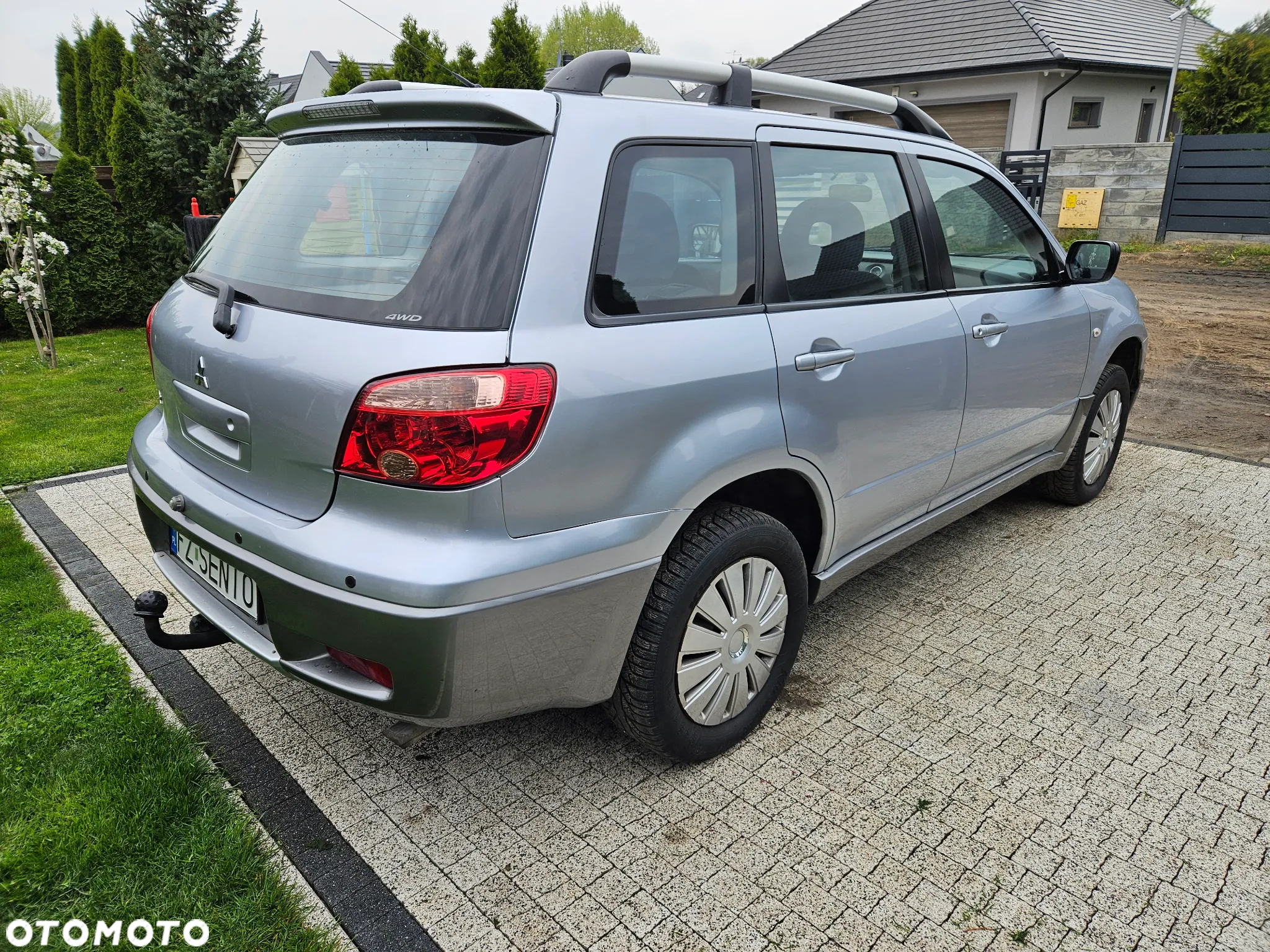 Mitsubishi Outlander 2.0 4WD Intense - 5
