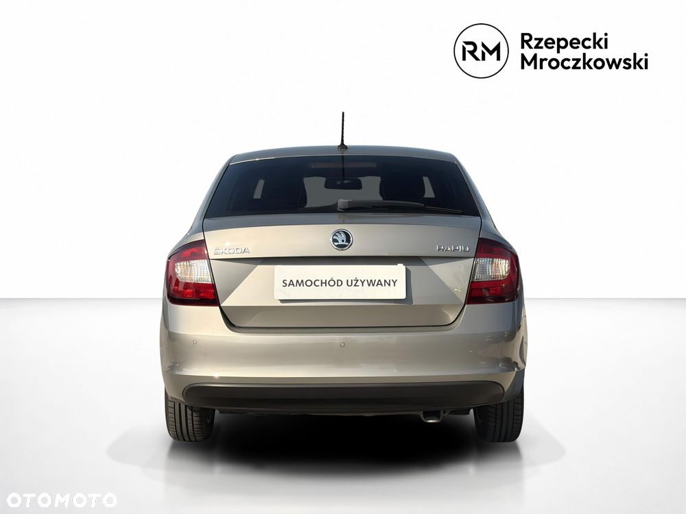 Skoda RAPID - 8