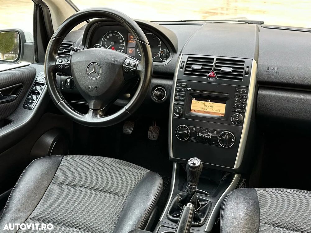 Mercedes-Benz B - 13