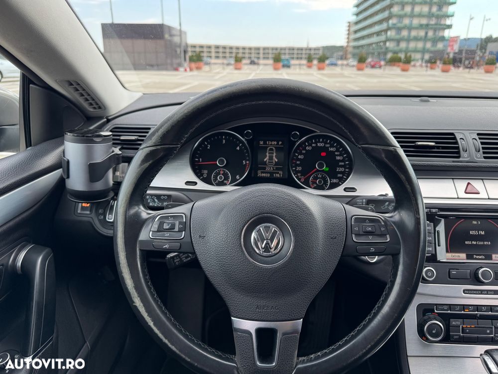 Volkswagen Passat 2.0 TDI DSG Comfortline - 2
