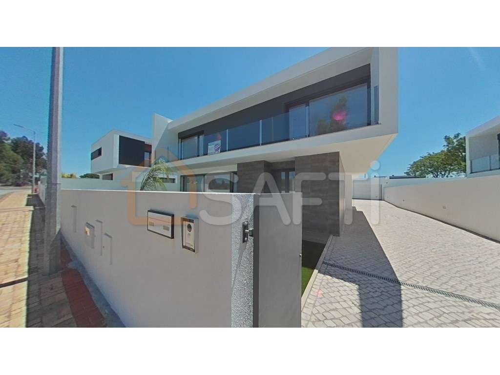 Moradia V5 com piscina na Quinta do Bonito, Entroncamento, Santarém - Grande imagem: 5/60