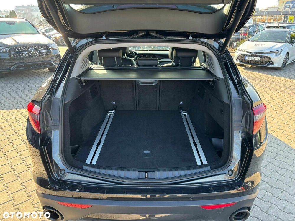 Alfa Romeo Stelvio 2.0 Turbo Sprint Q4 - 10