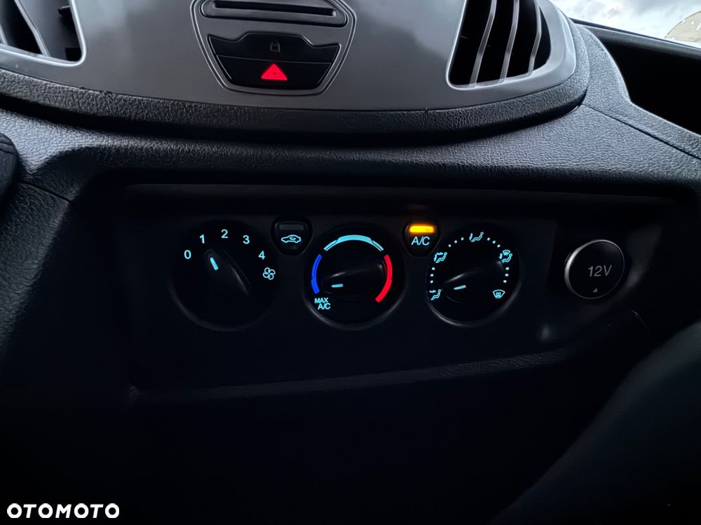 Ford TRANSIT LIFT L2H2 KLIMA LEDY CZUJNIKI HAK MAŁY PRZEBIEG PERFEKCYJNY Z NIEMIEC! - 35