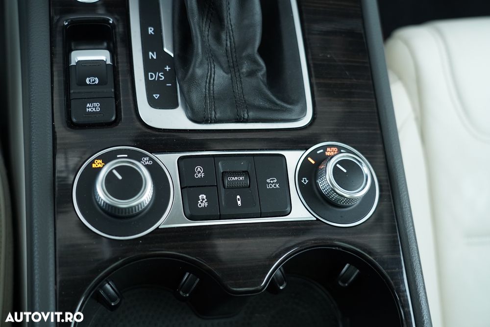 Volkswagen Touareg 3.0 V6 TDI SCR Blue Motion DPF Automatik Exclusive - 11