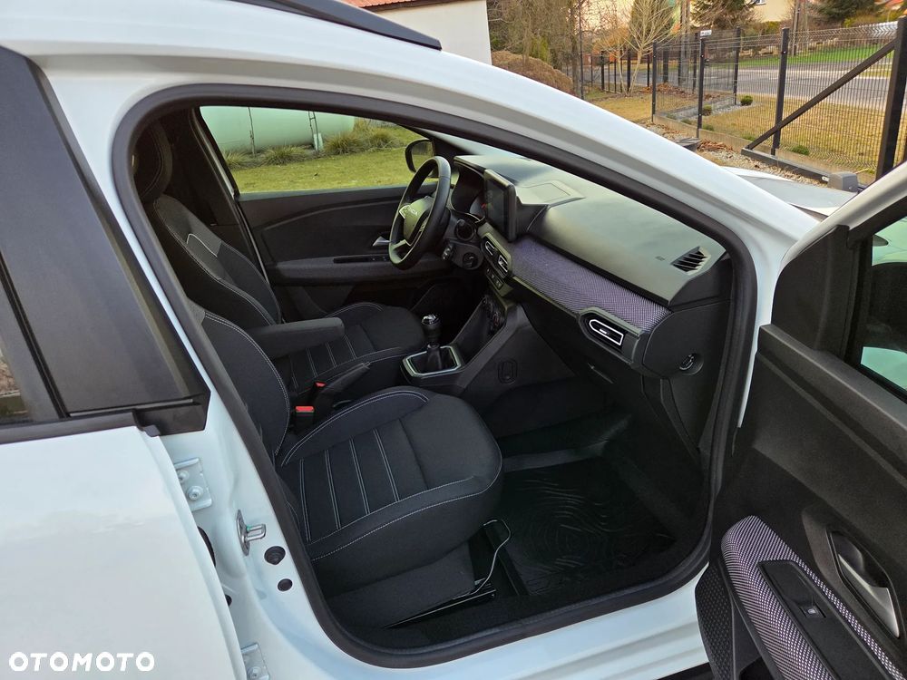 Dacia Jogger 1.0 TCe 110 Expression - 12