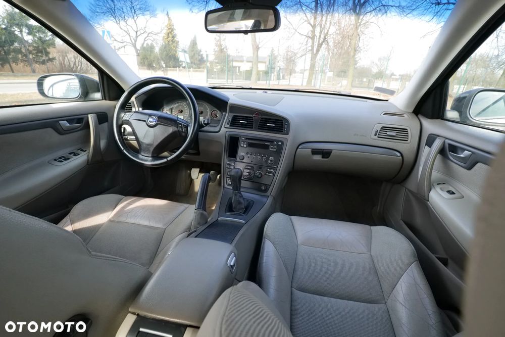 Volvo S60 2.4D Summum - 8