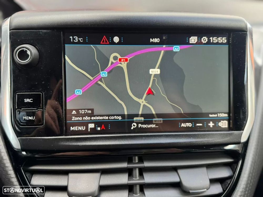 Peugeot 2008 1.2 PureTech Signature - 4