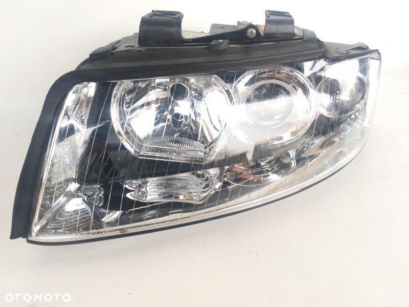 LAMPA LEWA PRZÓD A4 B6 8E0 XENON D1S LADNA - 1