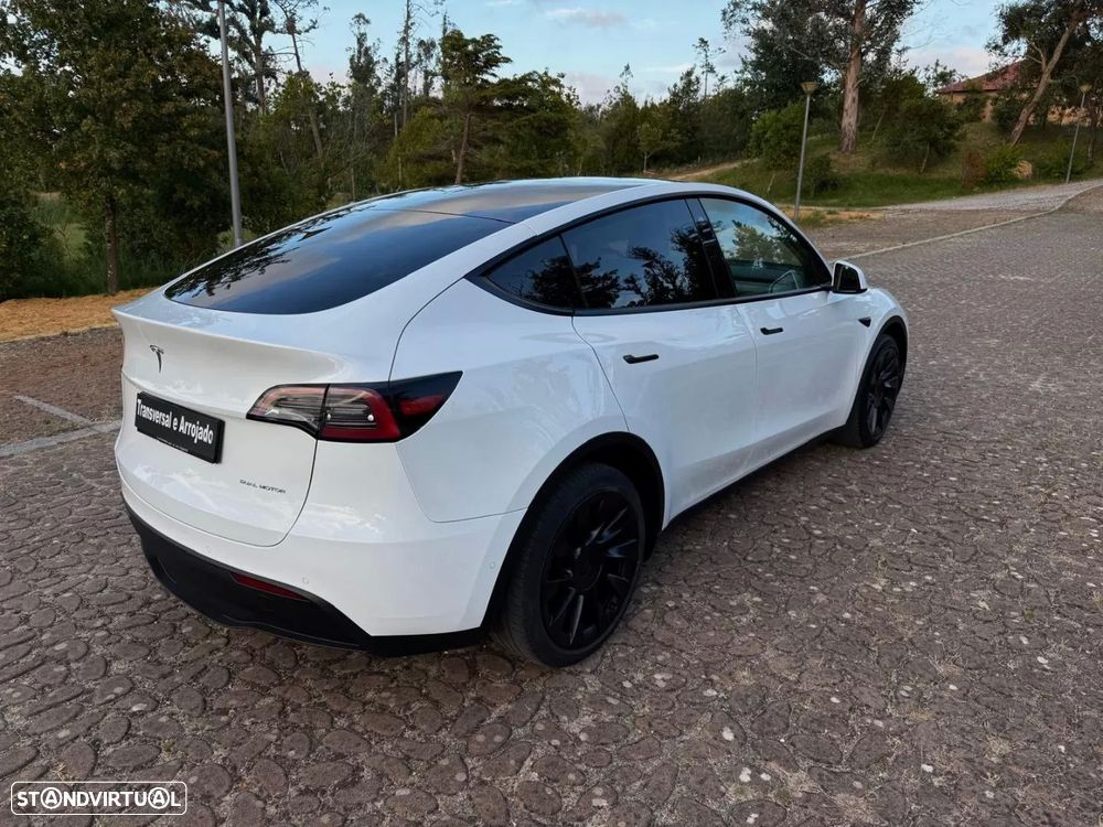 Tesla Model Y Long Range Dual Motor AWD - 20