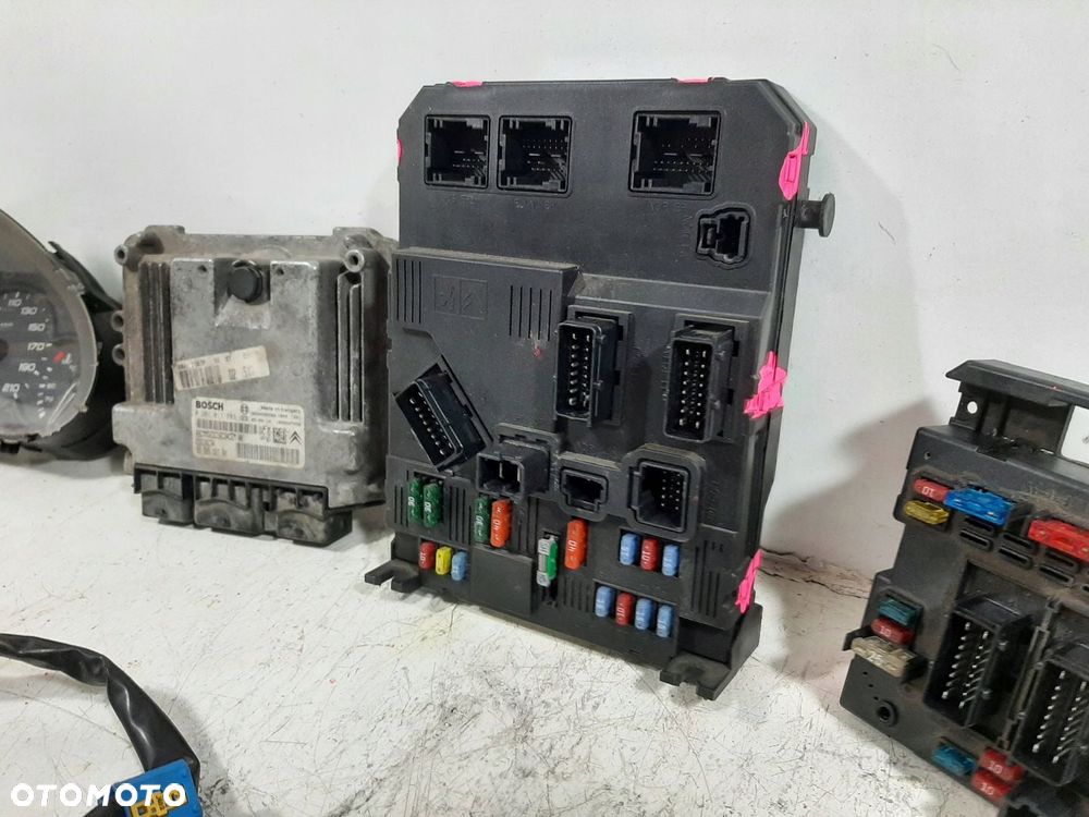 PEUGEOT 206 VAN LIFT 1.4HDI 04R STEROWNIK SILNIKA ZESTAW BOSCH 0281011783 - 9