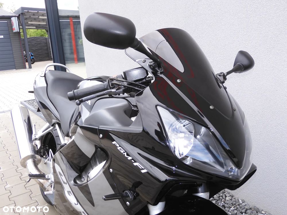 Honda CBR - 3