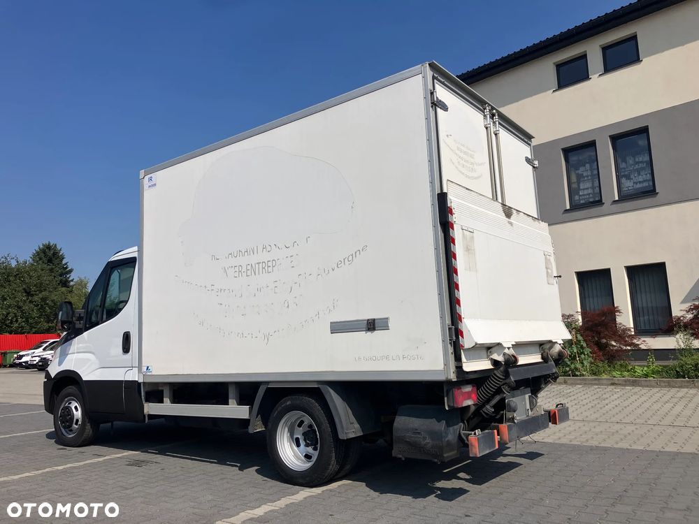 Iveco Iveco Daily 35c12 tylko 50 tys km super stan chłodnia izoterma - 4
