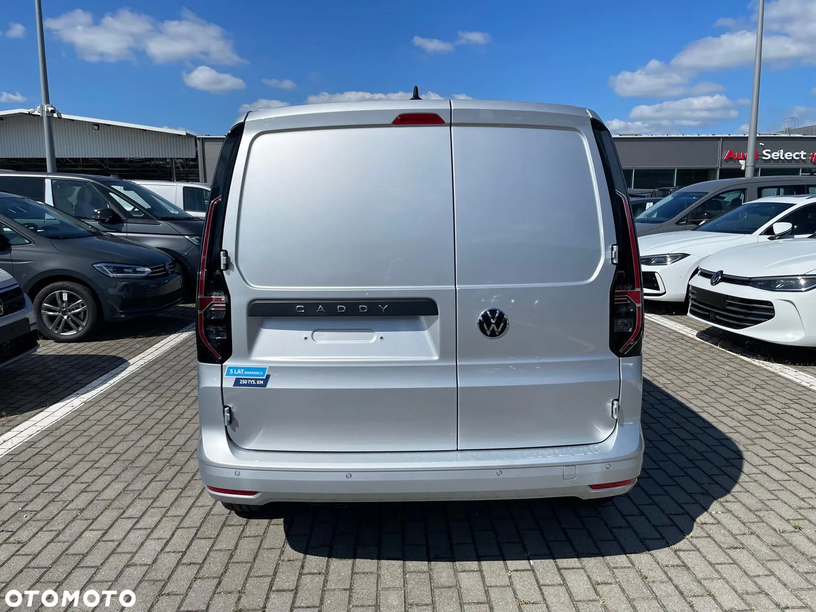 Volkswagen Caddy Cargo - 8