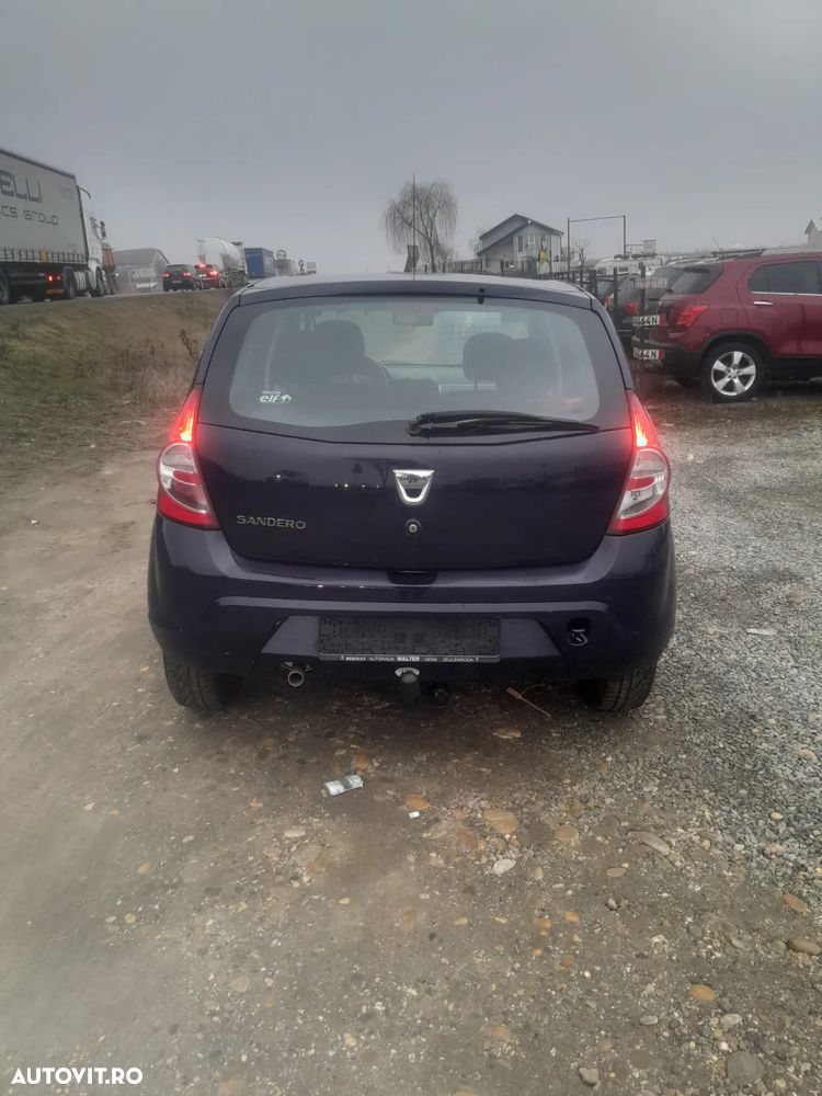 Dacia Sandero - 3