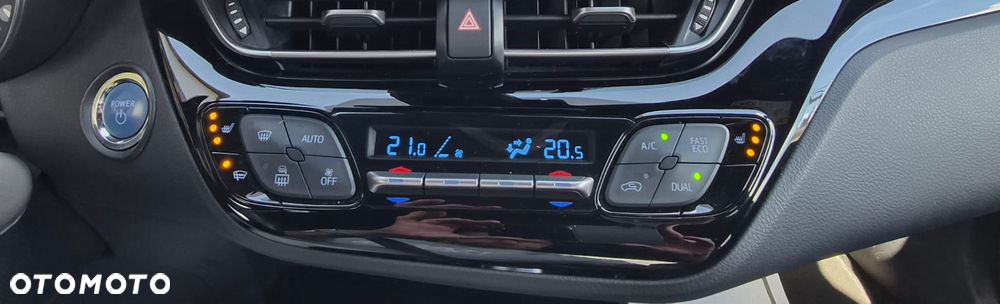 Toyota C-HR - 34