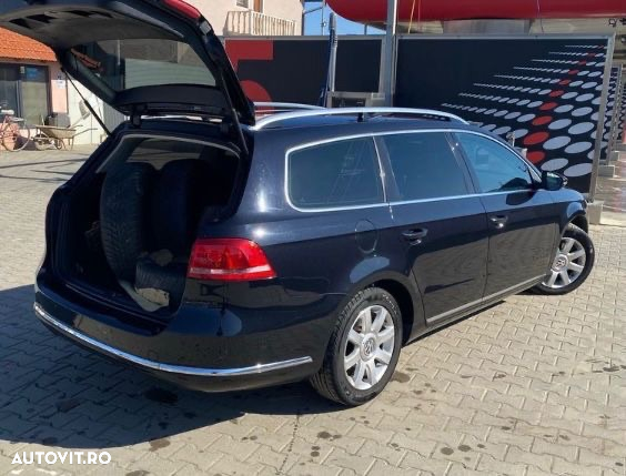 Volkswagen Passat Variant 2.0 Blue TDI DSG SCR Highline - 12