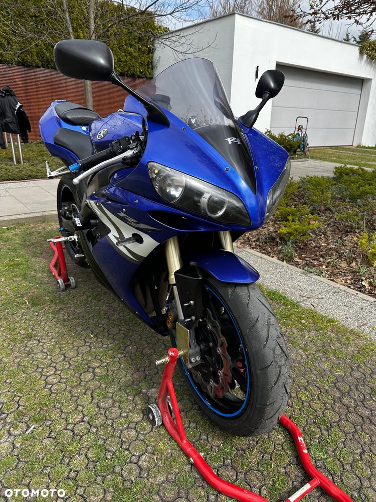 Yamaha YZF - 4