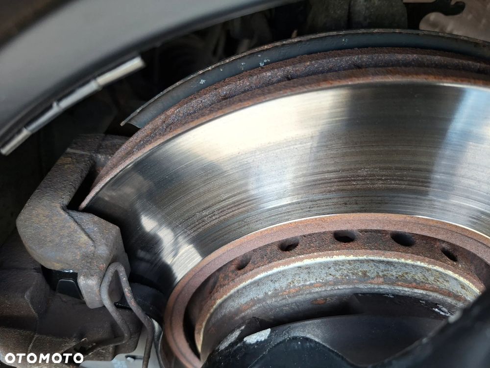 Renault Laguna ENERGY dCi 175 FAP Start & Stop GT - 6