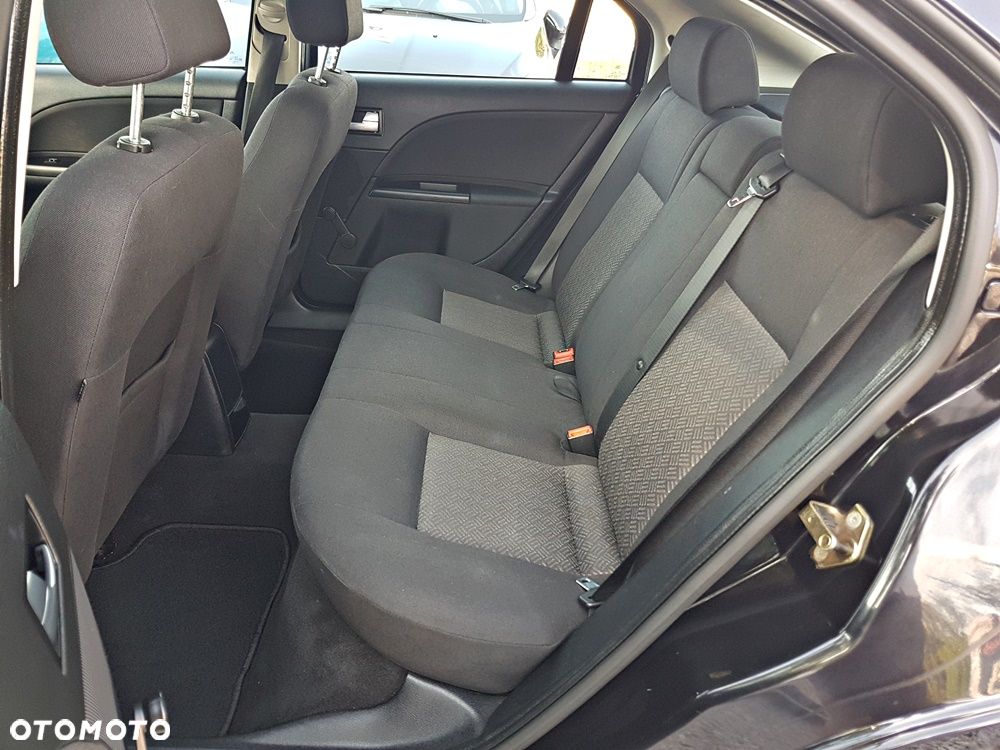 Ford Mondeo 2.0 TDCI Ambiente - 19