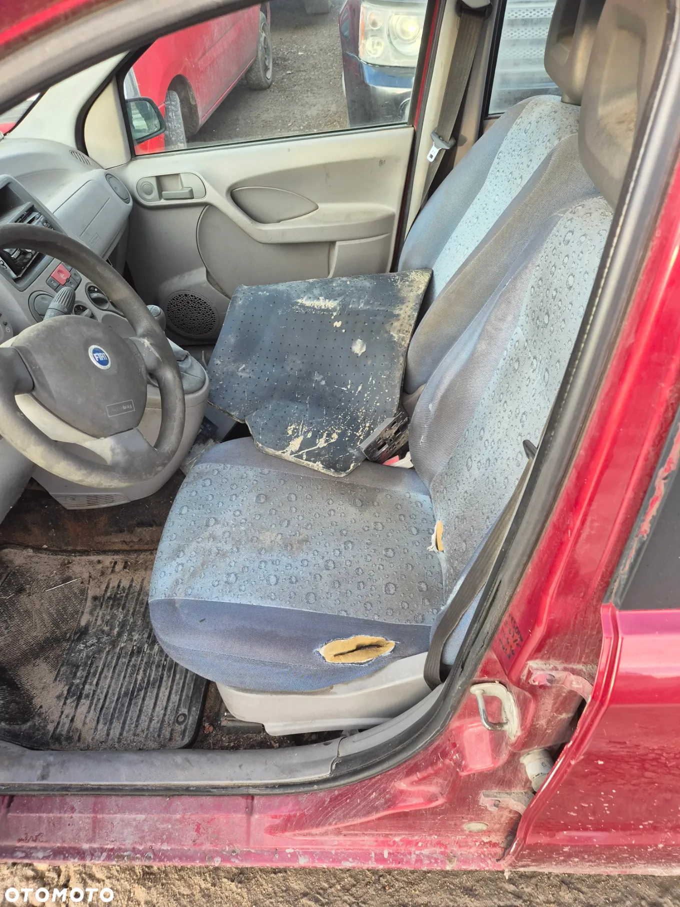 FIAT PANDA fotel fotele kanapa deska kokpit podsufitka boczek boczki klamka podłokietnik licznik prędkościomierz panel szyb - 3