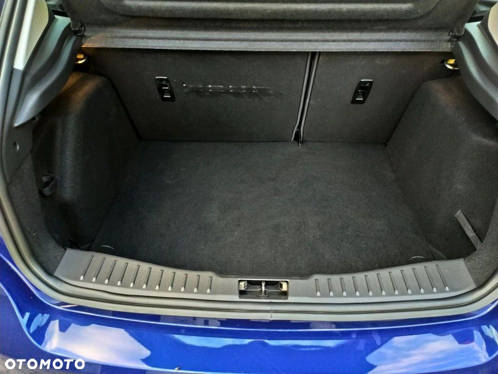 Ford Focus 1.0 EcoBoost Active Business - 24
