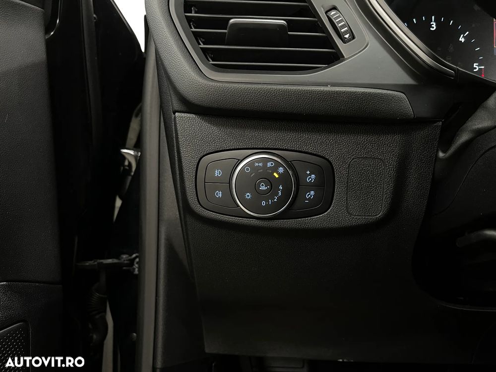 Ford Focus 1.5 EcoBlue Start-Stopp-System Aut. TITANIUM - 24