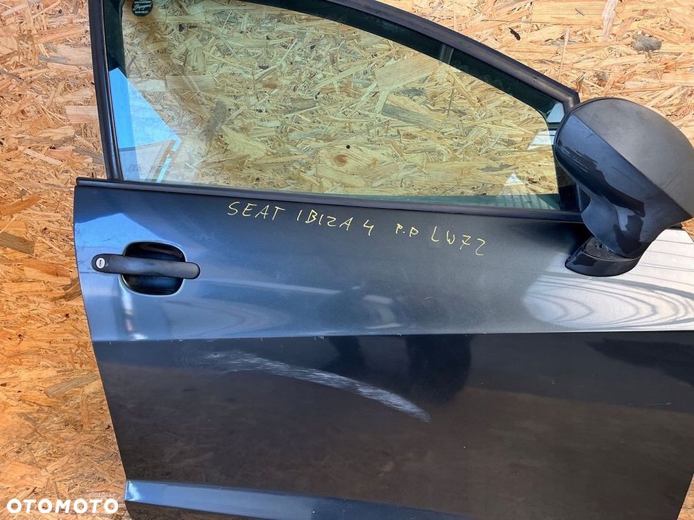 Drzwi PRZEDNIE PRAWE prawy przód SEAT IBIZA IV 4 6J 5D Kod lakieru: LW7Z - 2