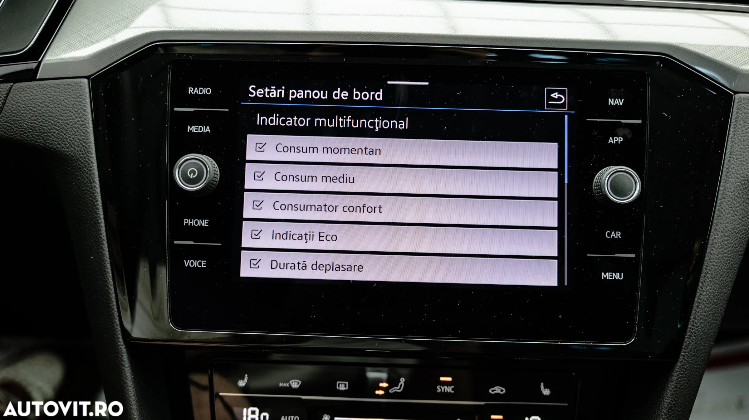 Volkswagen Passat Variant 2.0 TDI DSG (BlueMotion Technology) Comfortline - 37
