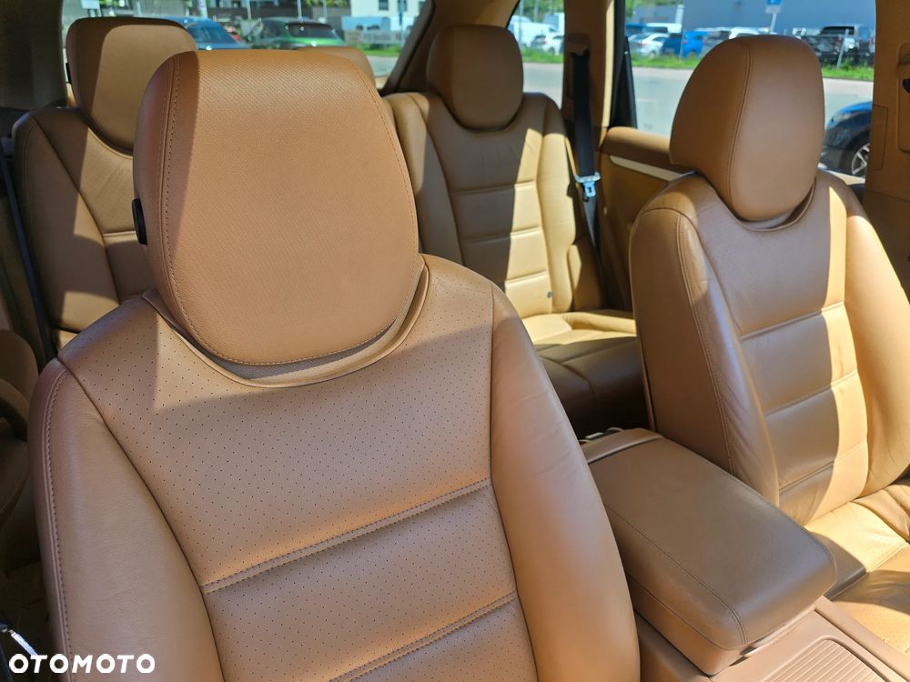 Porsche Cayenne - 27
