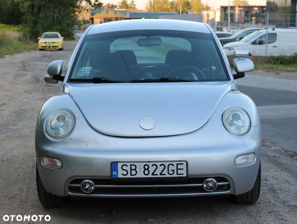 Volkswagen New Beetle - 2